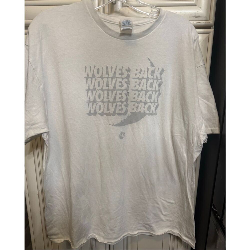 Delta Men's Minnesota Timberwolves Home Opener Wolves Back T-Shirt White XL Tall